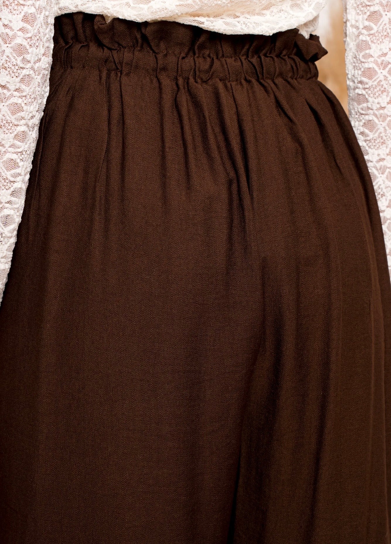 Bruine broek met touwtje
