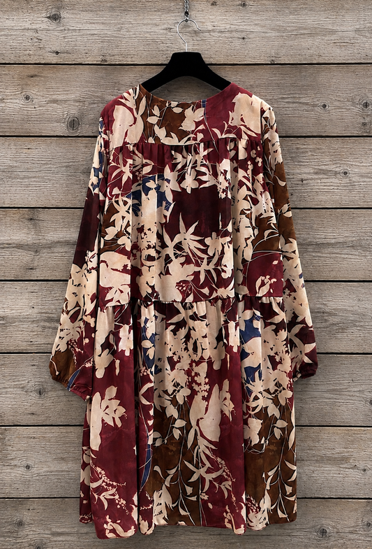 Herfstjurk met bordeaux print