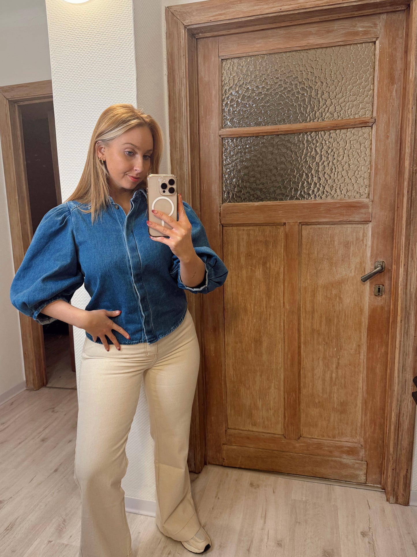 Orajie denim hemdje met leuke pofmouw