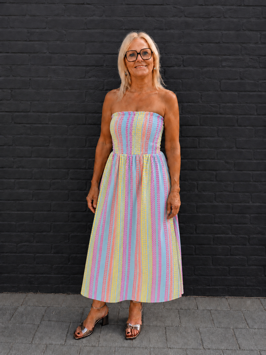 Strapless maxi-jurk in pastelkleuren 🩵🎀
