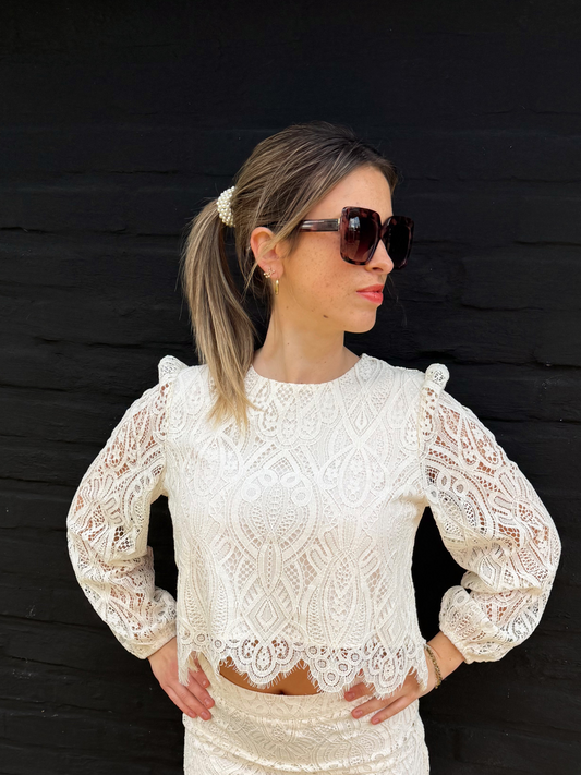 ✨ Elegant kanten top van Choklate Paris (ook als ensemble met rok te verkrijgen)