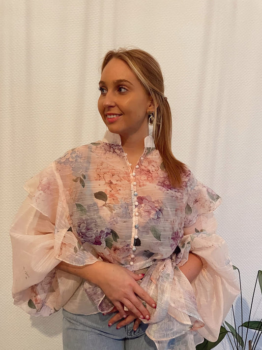 Elegant hemd met sierknoopjes