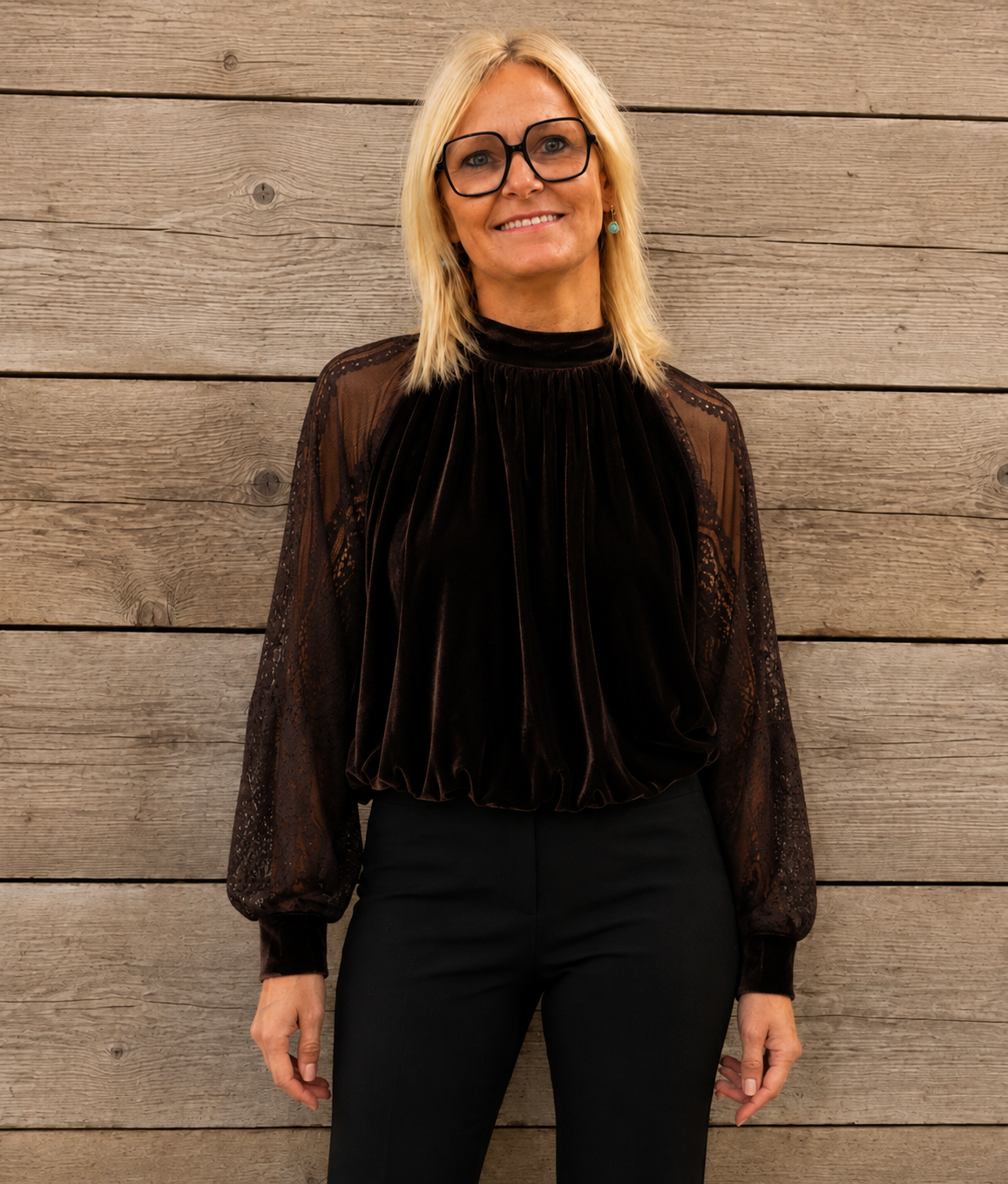 Fluwelen Blouse chocolade met Kanten Mouwen