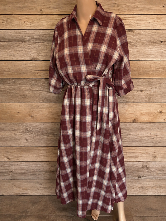 Bordeaux ruitjesjurk