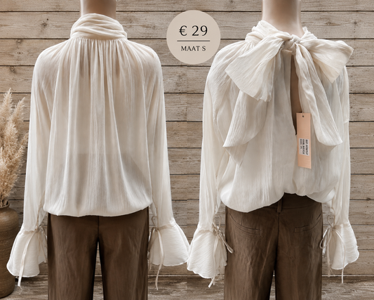 Elli White -elegante blouse met leuk detail aan mouw, strik in hals (rug)