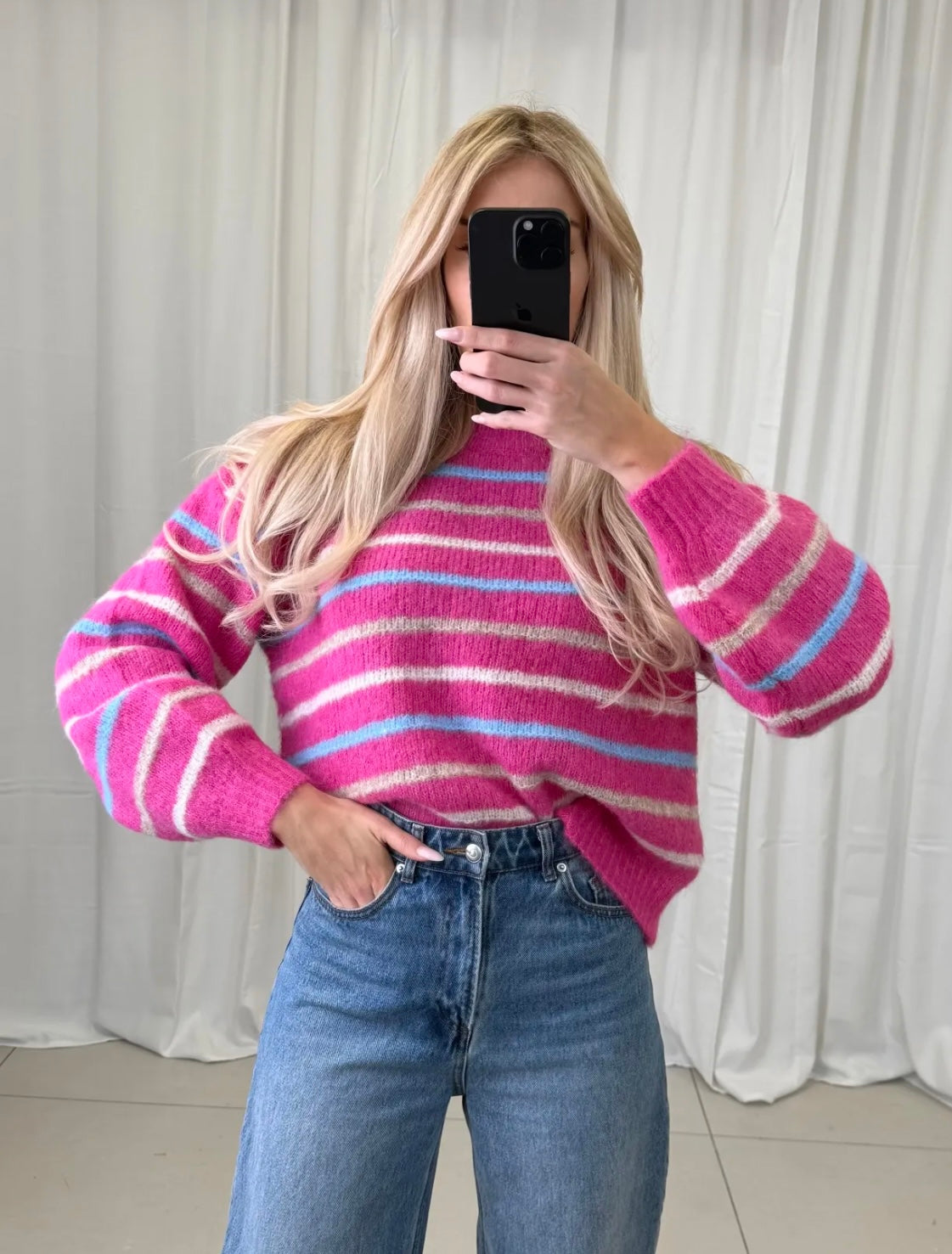 🩷 fuchsia knit met pastelkleurige strepen