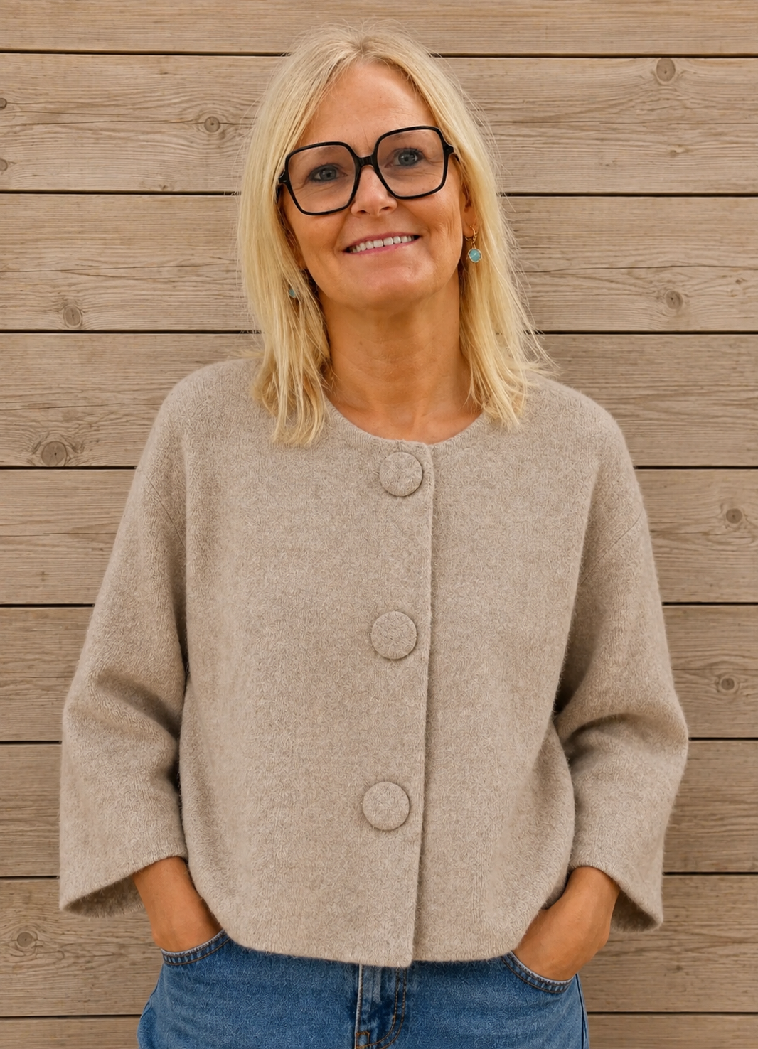 Beige cardigan grote knopen